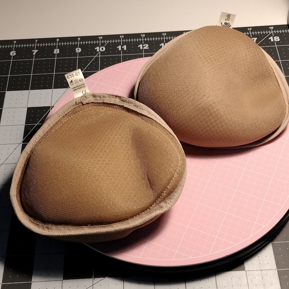 Trulife breast form set size 6 - Picture 4 of 6